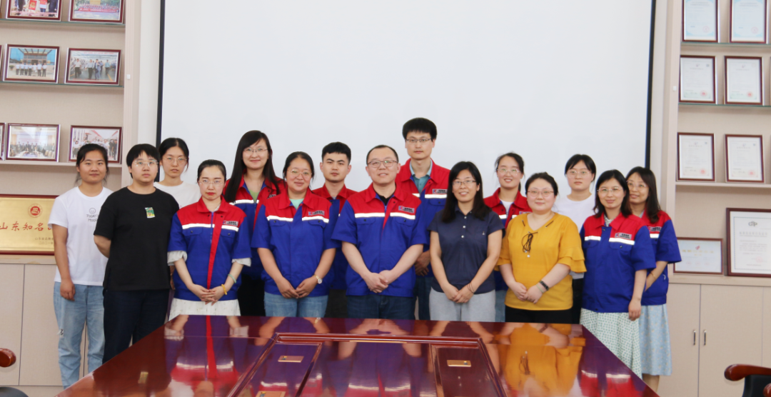 銳智財務人，努力著，奮斗著！